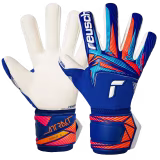 Best football goalkeeper gloves online in Spain cover