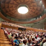Best theatrical experiences in Seville's historic venues cover