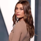 Celebridades que marcan tendencia en color de pelo cover