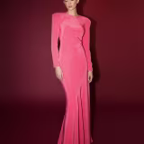 Best designers of fitted dresses in Spain cover