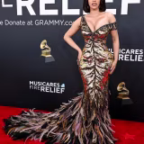 Looks más influyentes de celebridades en eventos musicales cover
