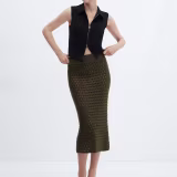 Best knit dresses with stitching details in Spain cover