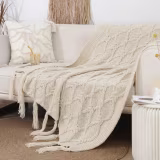 Best decorative throws online in Spain cover
