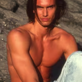Mejores modelos masculinos de pasarela de los 90 cover