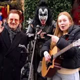 Mejores momentos de celebridades con fans cover