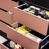 Soluciones innovadoras para almacenamiento en el hogar cover
