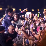 Momentos virales de conciertos en redes sociales cover