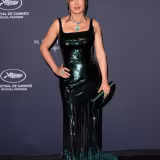 Mejores looks de Salma Hayek en la alfombra roja cover
