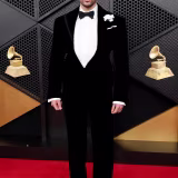 Vestidos de alfombra roja que marcaron tendencia en los Grammy cover