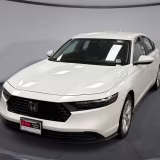 Mejores concesionarios de coches nuevos y usados en Newark cover