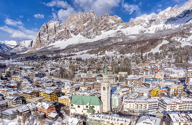 Las mejores estaciones de esquí de Italia para disfrutar de un invierno maravilloso