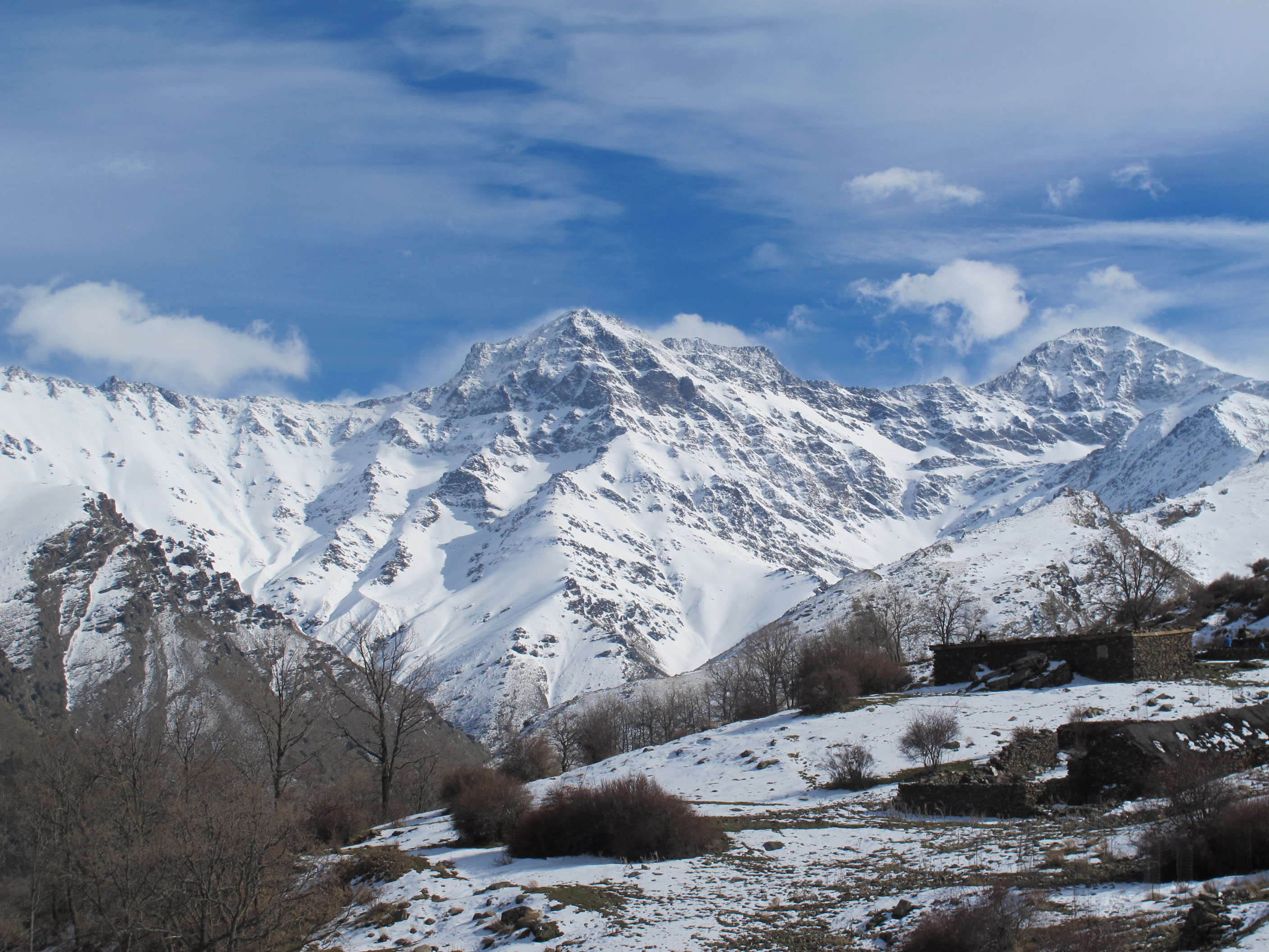 Must-see: Top Iberian peaks for hiking enthusiasts