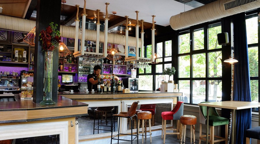 Best live music bars in Soria