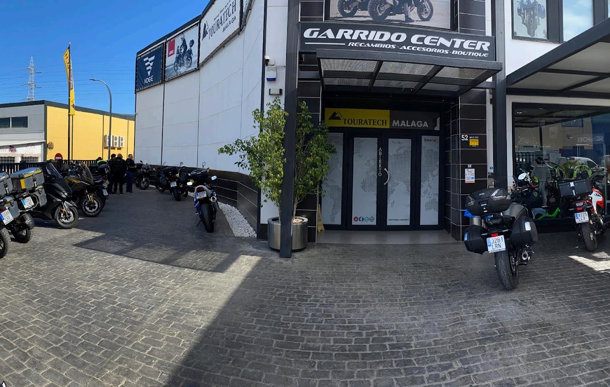 Best urban motorcycle footwear stores in Spain