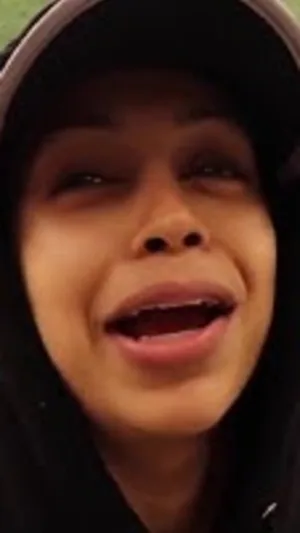 Las payasadas tontas de Liza Koshy cover