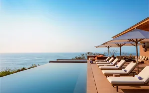One&Only Resorts cover