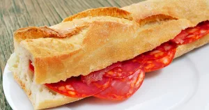 Sándwiches de Chorizo en Andalucía, España cover