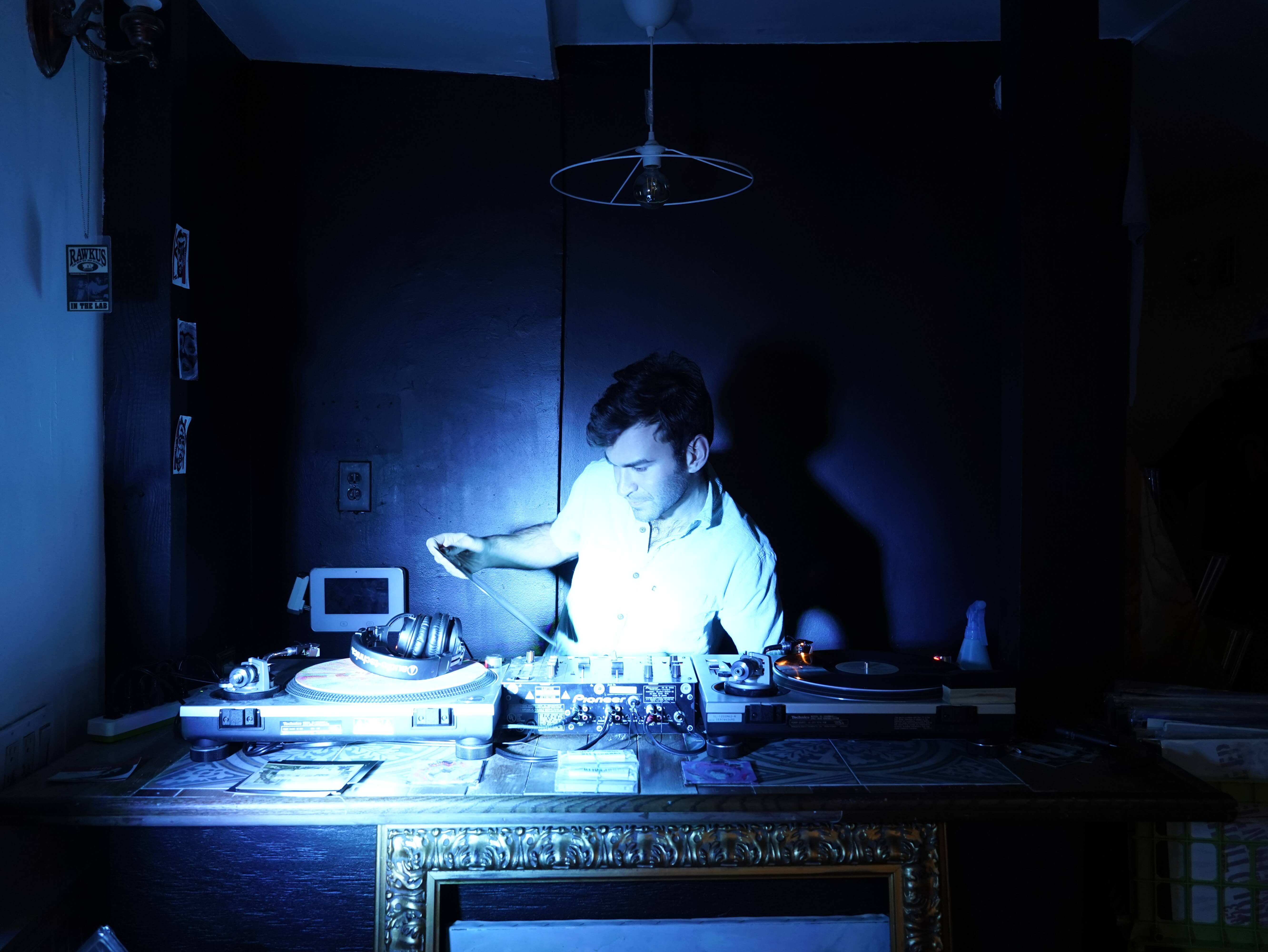 portfolio/DJ Es's Birthday Stream Flier Photoshoot/_DSC2870