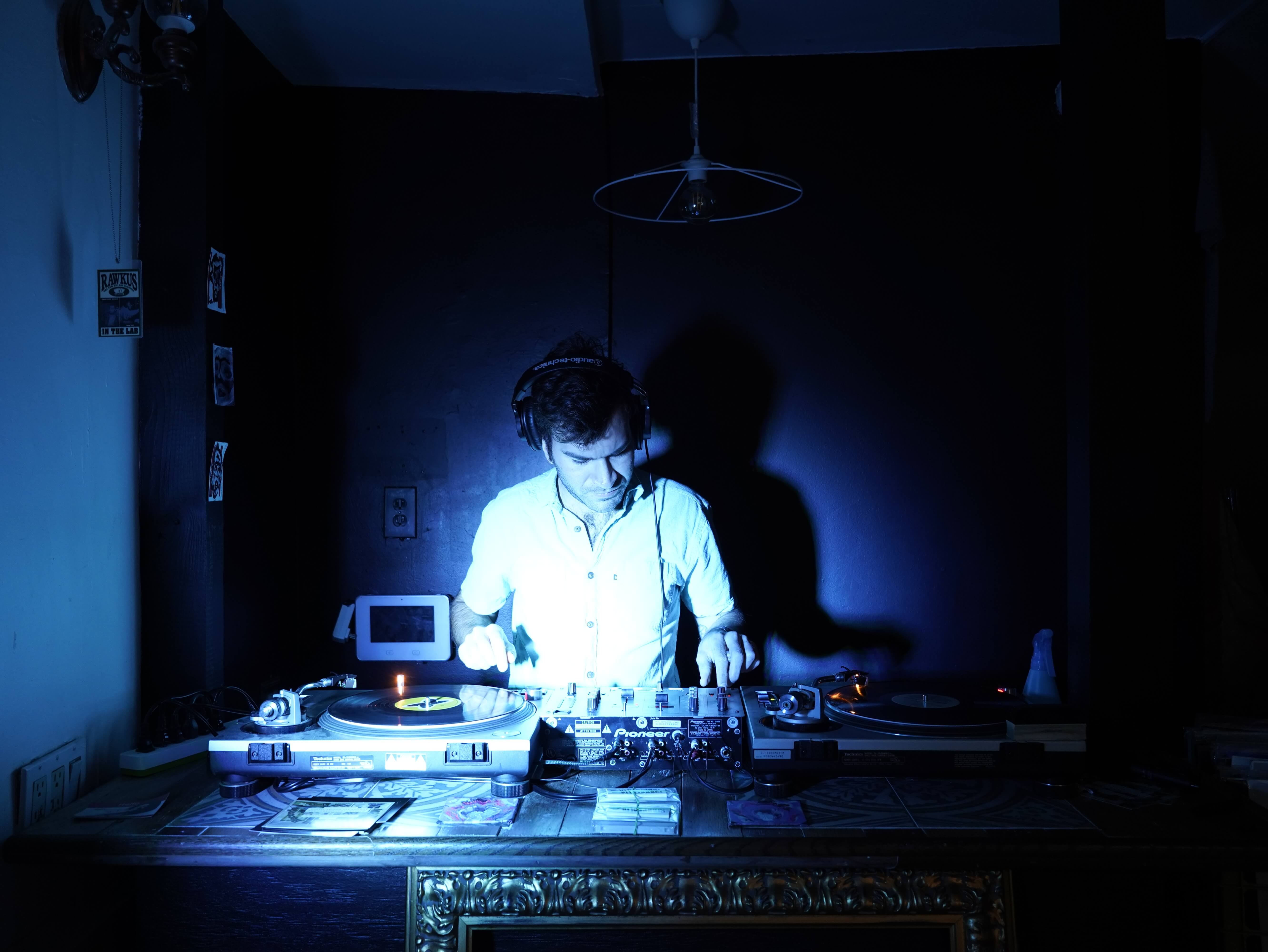 portfolio/DJ Es's Birthday Stream Flier Photoshoot/_DSC2873
