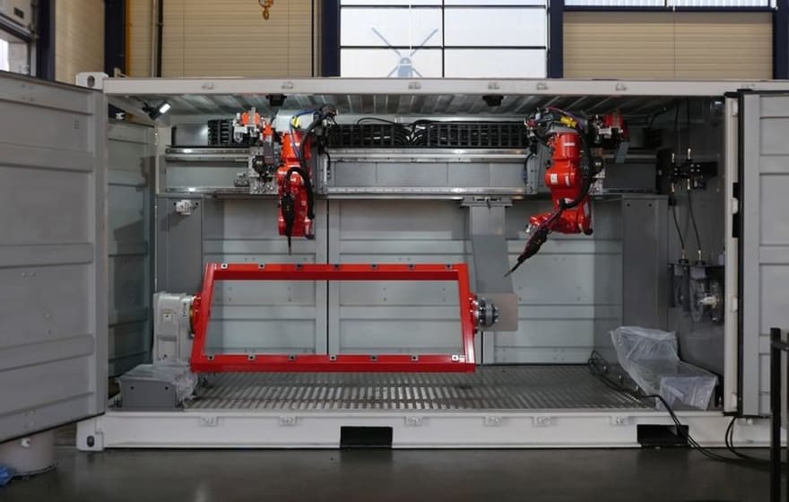 Top image: The ‘toolbox’ contains two Panasonic TS-950 robots that perform additive manufacturing, a kind of 3D printing (Autodesk) Top image: The ‘toolbox’ contains two Panasonic TS-950 robots that perform additive manufacturing, a kind of 3D printing (Autodesk)