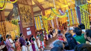 Paramekkavu Bagavathi Temple Vela - Koorkenchery Desapattu on 31st Dec 2019