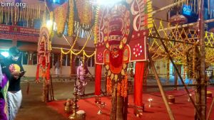 Paramekkavu Bagavathi Temple Vela - Kizhakkumpattukara Desapattu on 5th Jan 2022