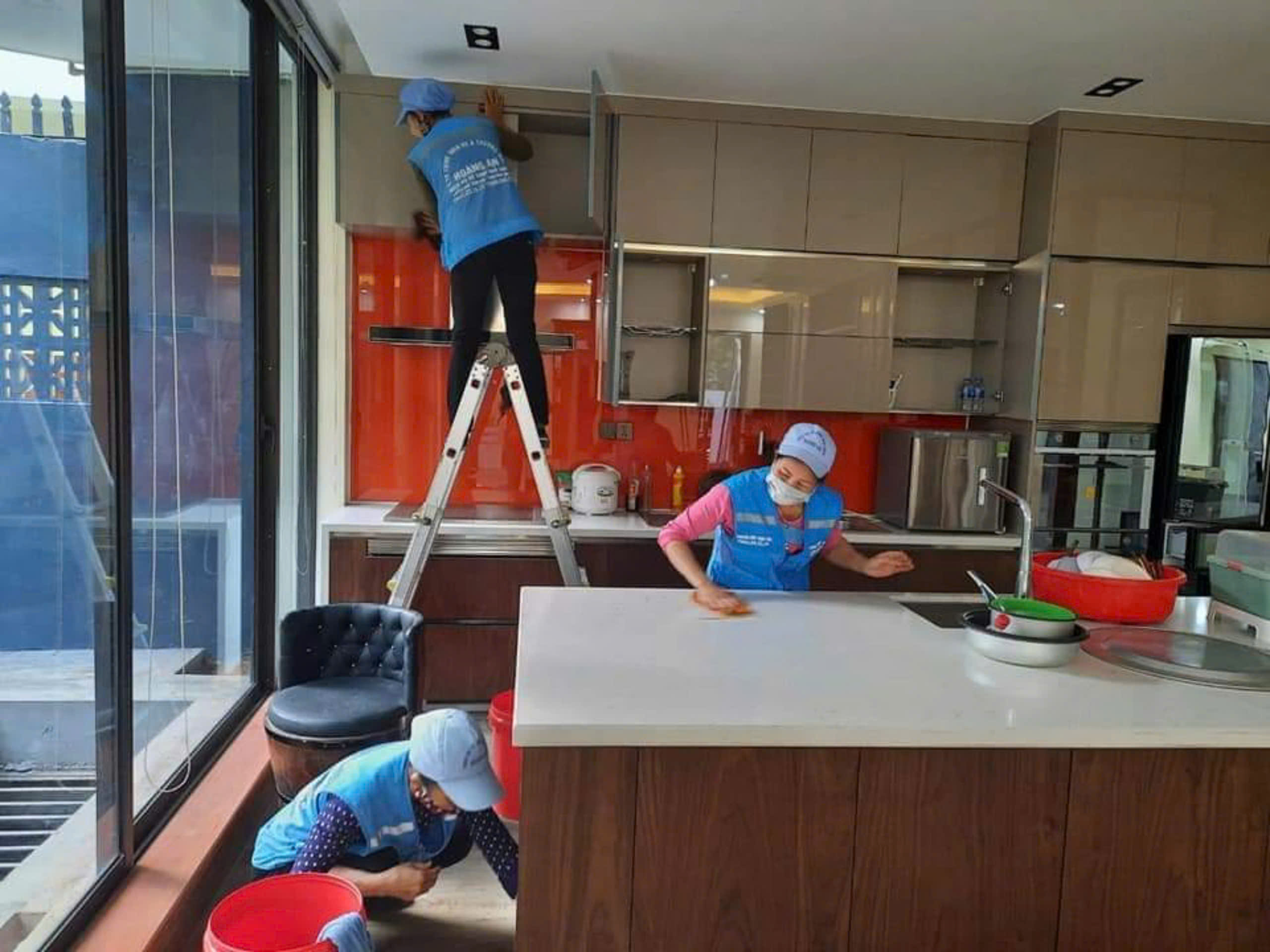 Dịch vụ vệ sinh nhà sau xây dựng
