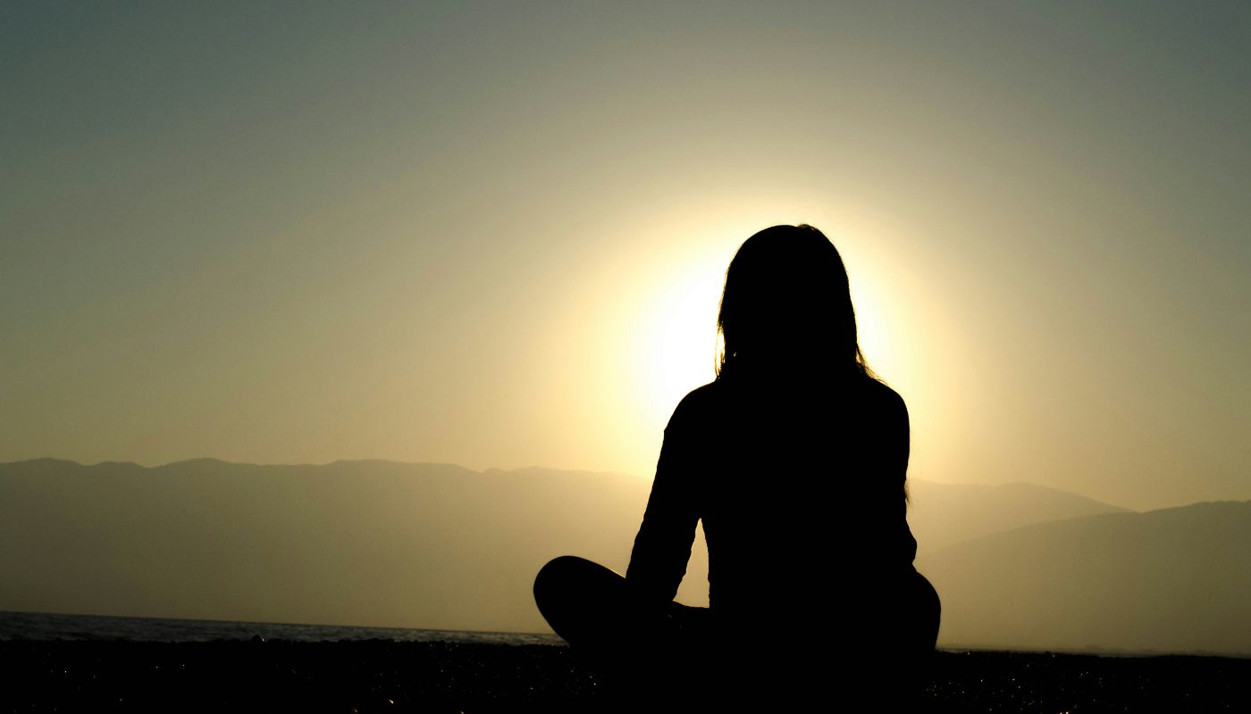 ध्यान (Meditation) र योग: मानसिक शान्तिका लागि पुरातन उपाय