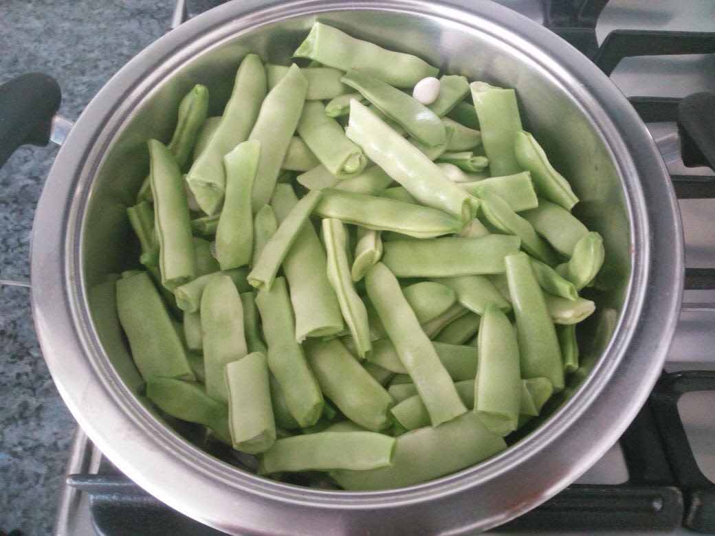 Zeytinyağlı Taze Fasulye Tarifi Adım 4