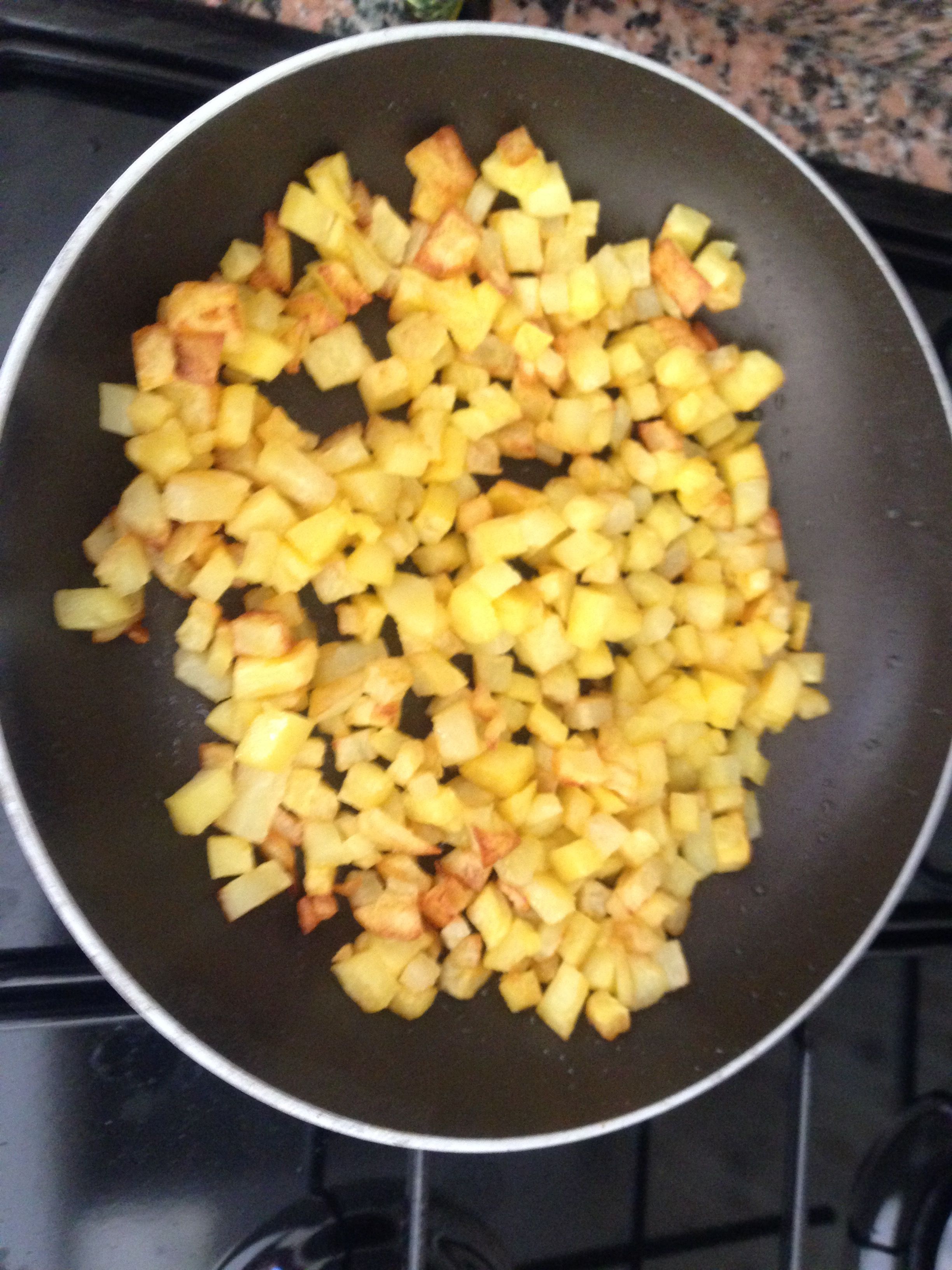 Patatesli Yumurta Adım 4