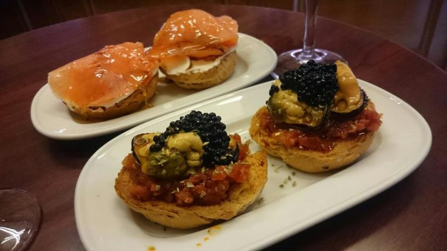 El Vaso de Oro - Iconic Tapas bar — Barcelona Food Experience