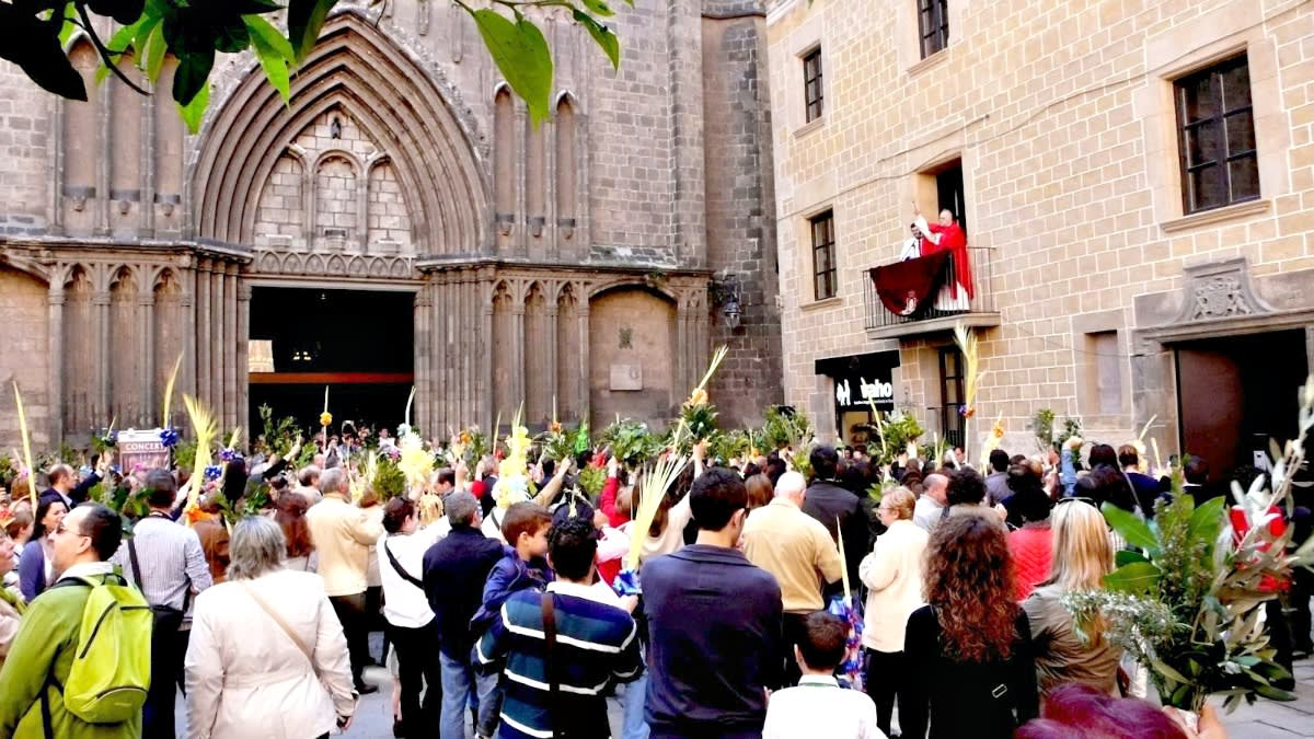 Easter week in Barcelona blessing of the Palm branches