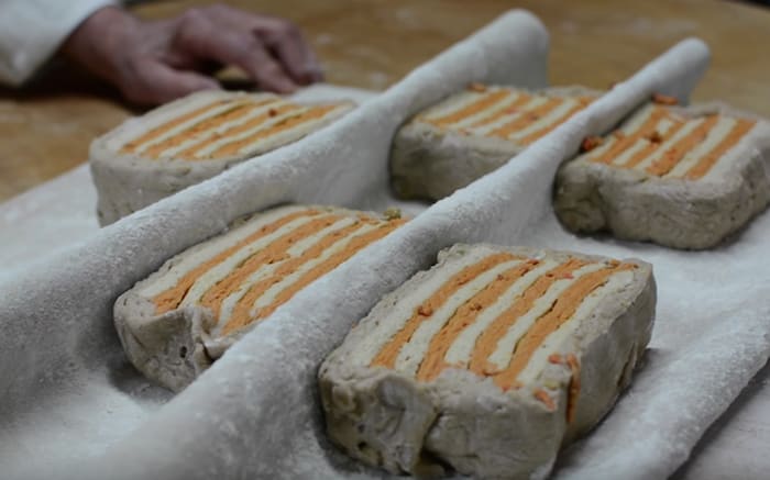 PA-DE-SANT-JORDI RECIPE