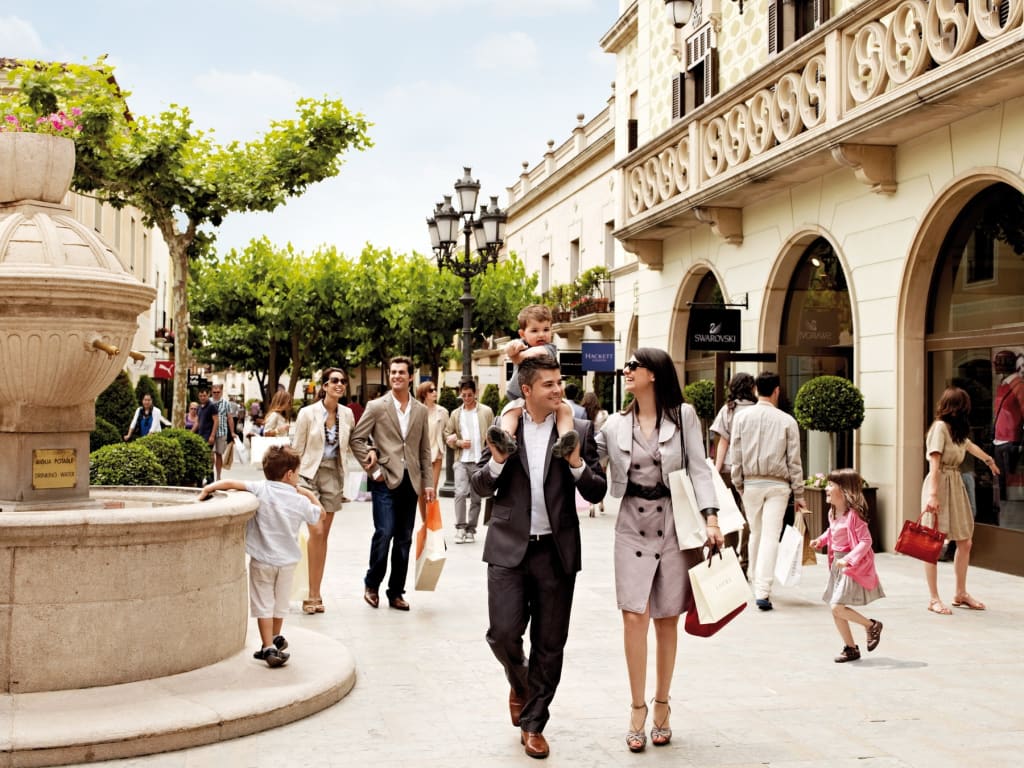 LA ROCA VILLAGE, BARCELONA, SPAIN - MARCH 17, 2018 : Shopping Mall Road Of La  Roca Village. View From The Outlet Shopping Mall Stock Photo, Picture and  Royalty Free Image. Image 104987093.