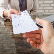צ'ק - צילום: istock צ'ק