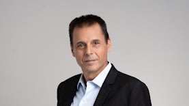רונן אגסי - צילום: ניקולה וסטהפל רונן אגסי