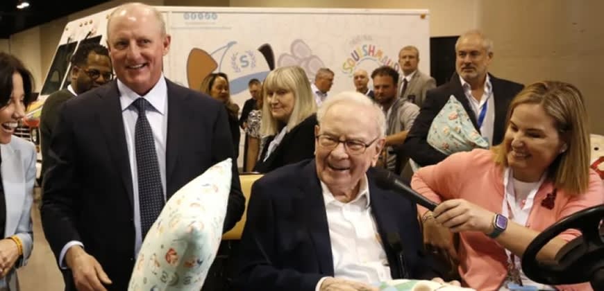 וורן באפט וגרג אייבל (מפגש שנתי) וורן באפט וגרג אייבל (מפגש שנתי)