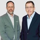 יו"ר קרן ג'נריישן, יוסי זינגר, ומנכ"ל הקרן, ארז בלשה. קרדיט לצילום: אור דנון. יו"ר קרן ג'נריישן, יוסי זינגר, ומנכ"ל הקרן, ארז בלשה. קרדיט לצילום: אור דנון.