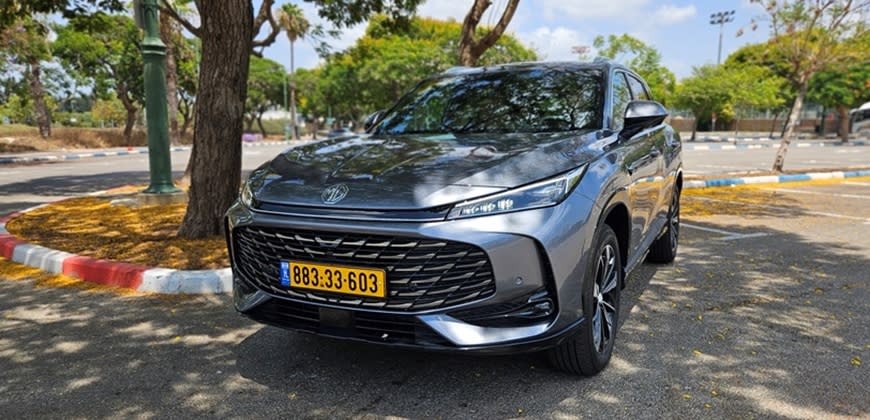 MG HS היברידי. צילום יואב פולס MG HS היברידי. צילום יואב פולס