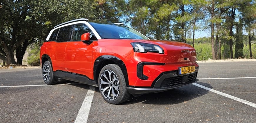 איון V. עיצוב שונה. מרווח פנימי מצוין. צילום יואב פולס