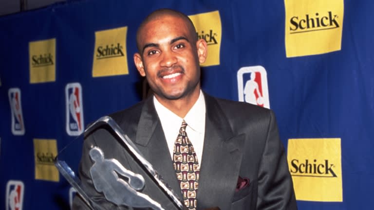 גראנט היל, מתוך האתר הרשמי של השחקן