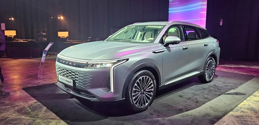 אומודה 9 הבוקר בתל אביב. החל מ 230.0 אש"ח. צילום יואב פולס אומודה 9 הבוקר בתל אביב. החל מ 230.0 אש"ח. צילום יואב פולס