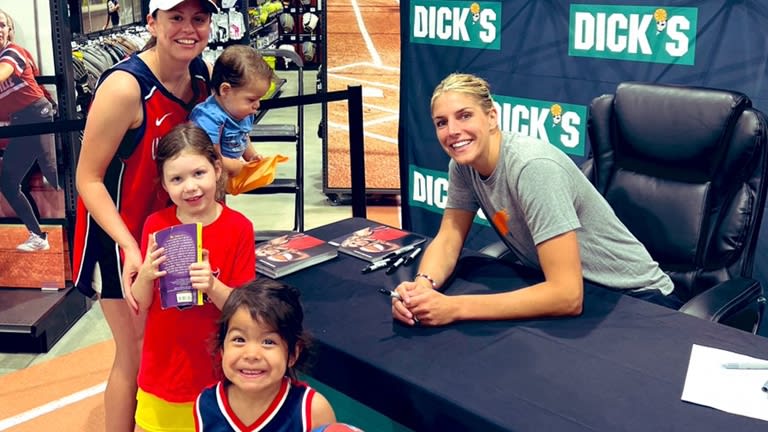 אלנה דלה דון, מתוך הרשתות החברתיות