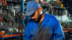 מכונאי (בעזרת AI)