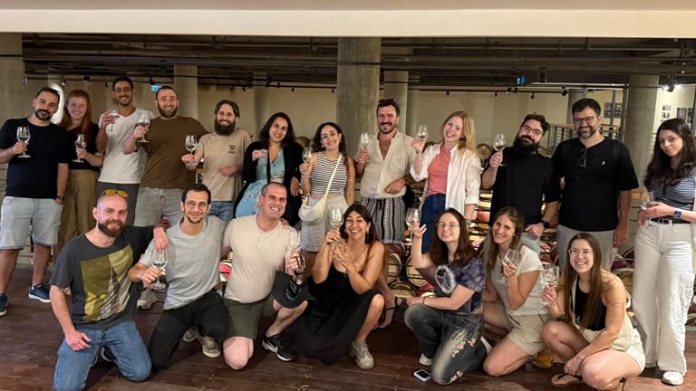 עובדי ועובדות חברת april בישראל. צילום באדיבות החברה