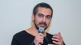 יהודה רחנייב, אוצר אמנות, צילום: סשה חנין