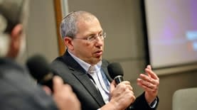 שי אהרונוביץ', מנהל רשות המסים   (צילום: שלומי יוסף)