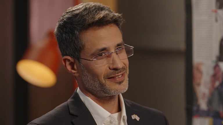 אביחי שטרן מתראיין לתכנית 'פגישה' בכאן 11, מתוך שידורי הערוץ