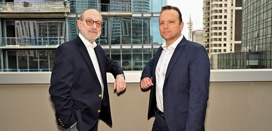 הרשי פרידמן בעל השליטה ויו"ר הדירקטוריון באזורים ועדי דנה מנכ"ל אזורים, קרדיט: תמר מצפי