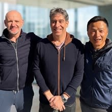 מימין לשמאל בתמונה: וילסון שו, ניר צוק, ואודי שמיר. קרדיט: Cylake